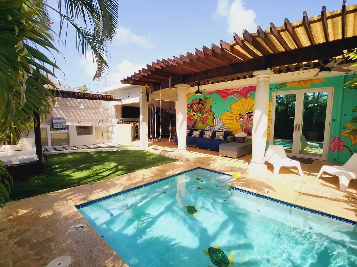 Relaxing Oasis With Pool Heater And Cabana location